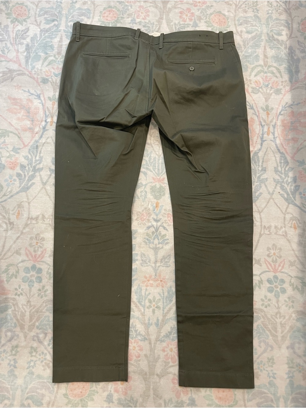 J. Crew Men's Olive Chinos 36/32 Stretch